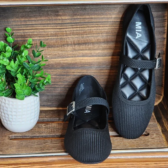 Mia Women's Black Mary Jane Ribbed Knit Comfortable Flats Size 7.5 - Picture 3 of 8